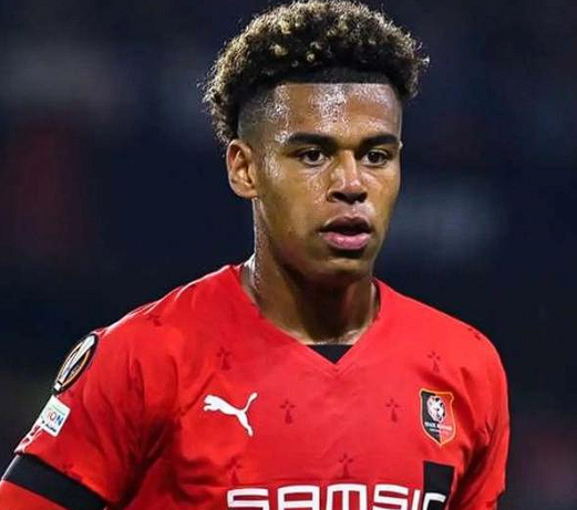 <a href='https://www.m.llxzyyy.com/news/tag/1124.html' style='color: blue;'>巴黎圣日耳曼</a>鋒將杜埃傷情動態(tài)與賽事影響分析