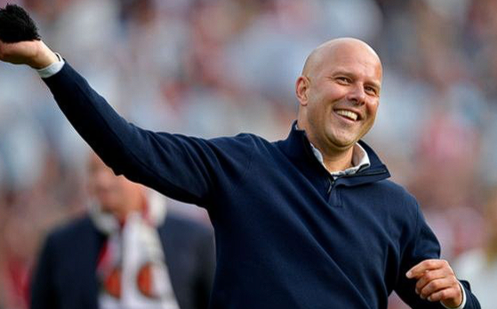 英超第10輪：利物浦勝維拉，斯洛特剖析賽場風云