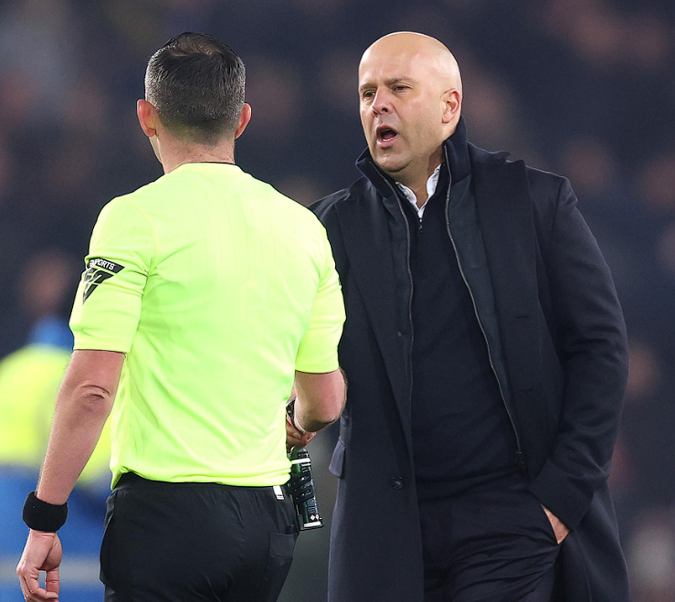 英超第10輪：利物浦勝維拉，斯洛特剖析賽場風云