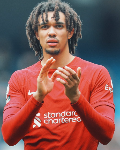 阿諾德重返安菲爾德：噓聲風(fēng)暴下的復(fù)雜情感