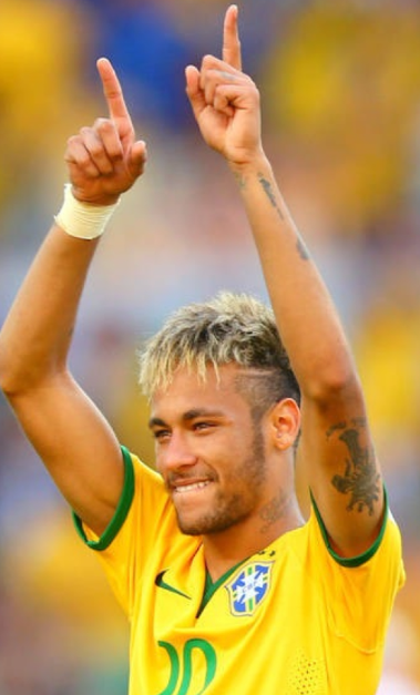 內(nèi)馬爾復(fù)出后或缺席關(guān)鍵戰(zhàn)，桑托斯謹(jǐn)慎應(yīng)對人造草皮挑戰(zhàn)