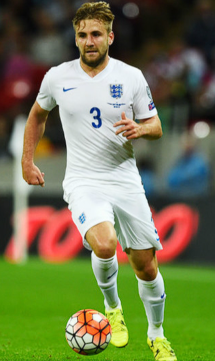 庫(kù)尼亞談曼聯(lián)隊(duì)友：從榜樣力量到默契共建的團(tuán)隊(duì)融合之路