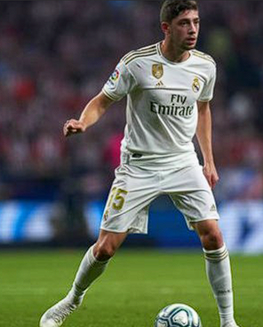 <a  style='color: blue;'>皇馬</a>陣容變動：瓊阿梅尼傷退，巴爾韋德重歸中場核心位