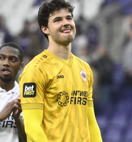 英超第11輪焦點戰(zhàn)：拉門斯神勇?lián)渚日故婷非袪栵L采