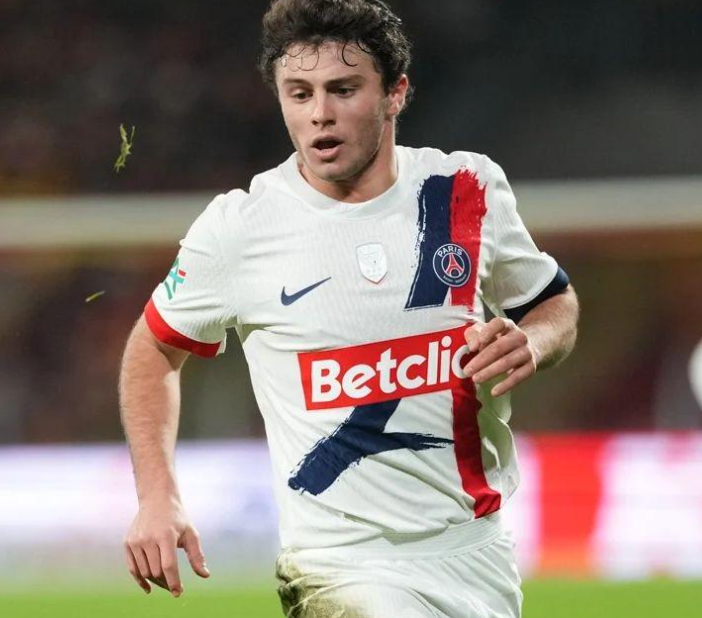 法甲激戰(zhàn)：巴黎客勝里昂，內(nèi)維斯傷停補(bǔ)時(shí)建功談賽后感想