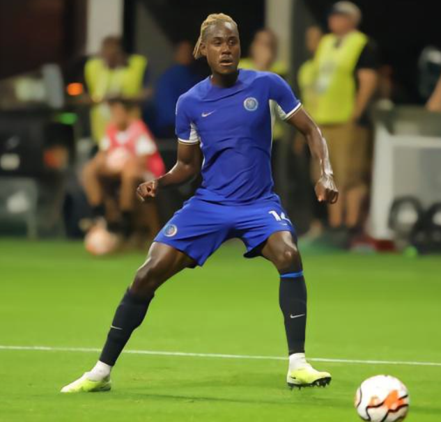 查洛巴頂替格伊入選英格蘭隊，陣容變動引關注