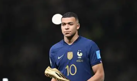 姆巴佩世預(yù)賽賽前發(fā)布會：談成長、隊友與比賽展望