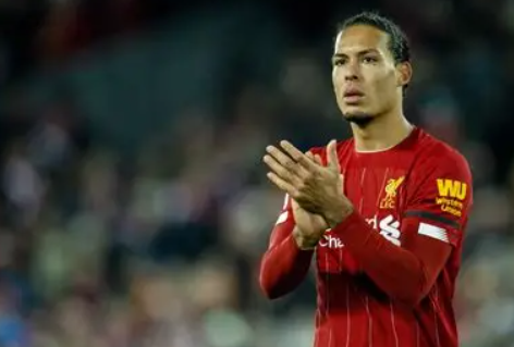 范戴克回應(yīng)魯尼批評(píng)引熱議，希勒剖析利物浦困境與應(yīng)對(duì)之道