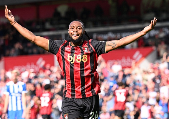 英超豪門競逐塞梅尼奧：轉會市場焦點人物的動態(tài)追蹤