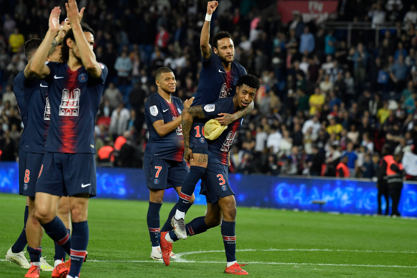 巴黎圣日耳曼：歐冠征途的榮耀交響曲