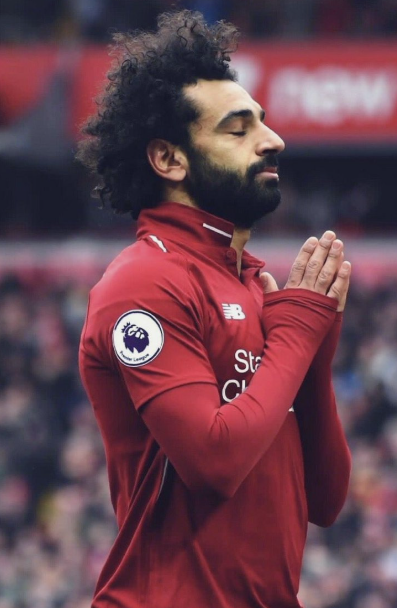 薩拉赫替補(bǔ)風(fēng)波：利物浦的戰(zhàn)術(shù)與人員管理之考