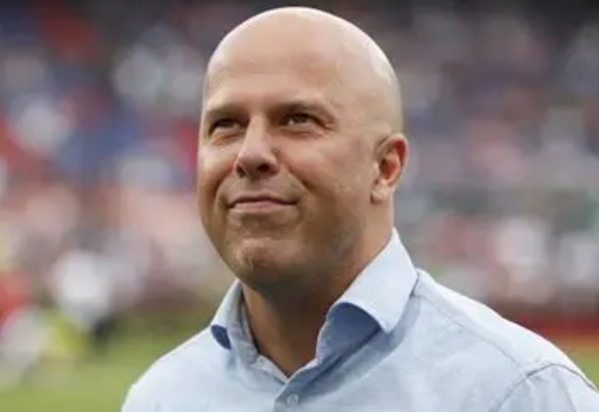 利物浦險(xiǎn)勝國(guó)米后斯洛特深度剖析：多維度解讀賽事與球隊(duì)表現(xiàn)