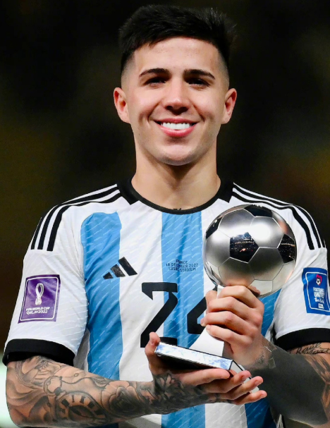 恩佐更換經(jīng)紀(jì)公司，新東家背景引關(guān)注