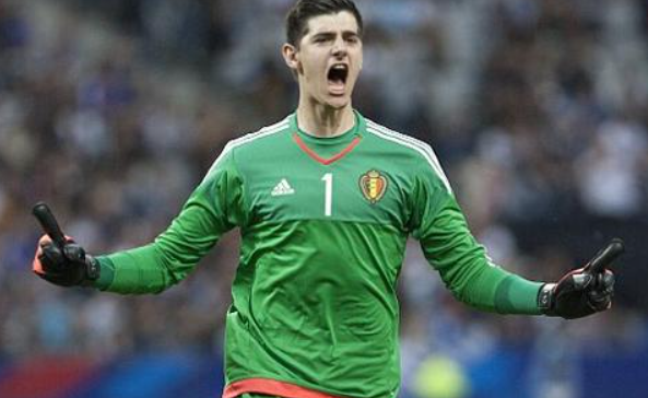 庫(kù)爾圖瓦剖析<a  style='color: blue;'>皇馬</a>困境：堅(jiān)守信念，共克時(shí)艱