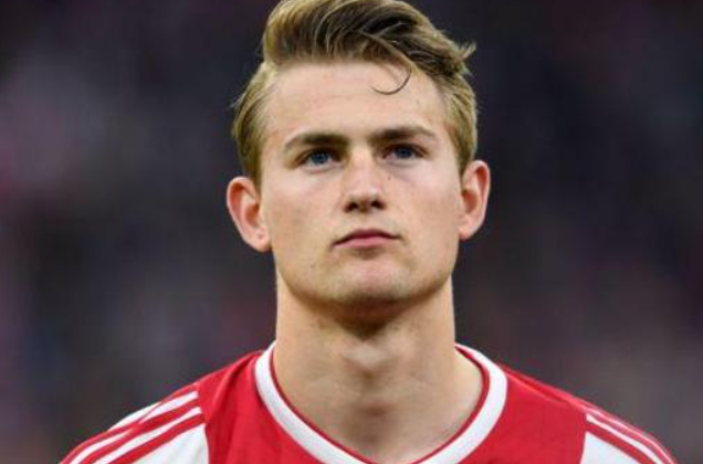 曼聯(lián)迎戰(zhàn)伯恩茅斯：阿莫林賽前剖析球隊(duì)人員狀況