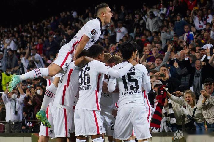 法蘭克福：歐冠賽場(chǎng)的&ldquo;冰火淬煉&rdquo;